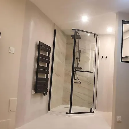 Appartement Suite Vinicole Hypercentre, Bastille & Gare 9 Min A Pied Grenoble